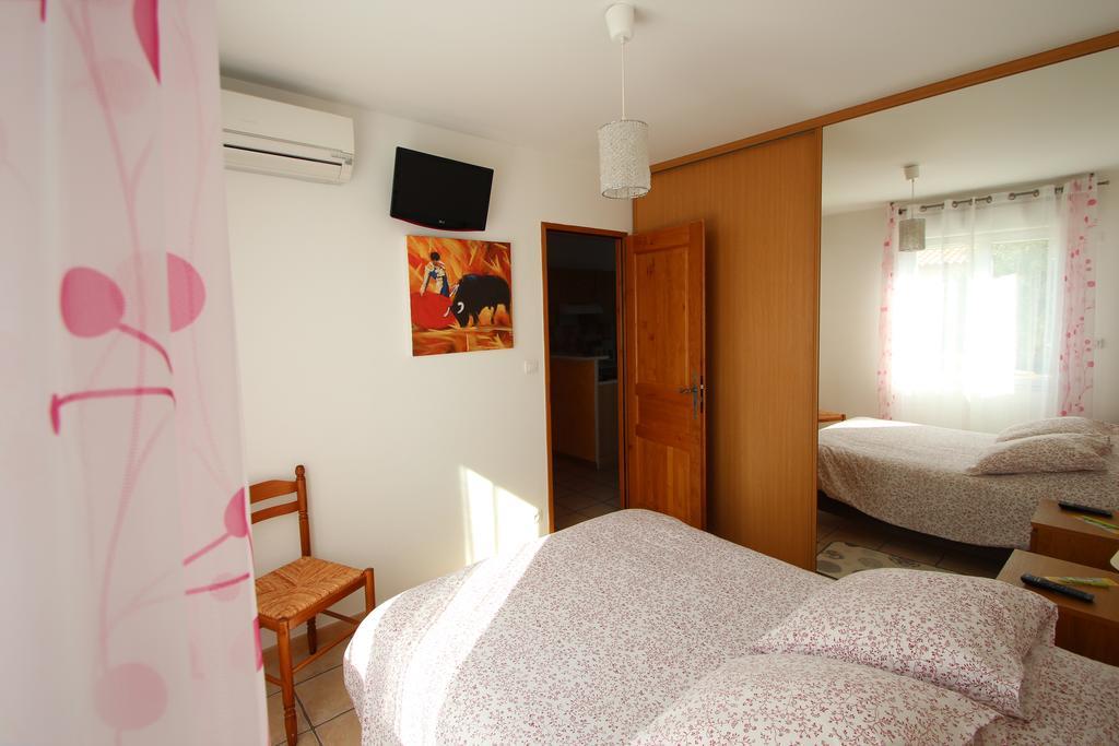Hotel Et Residence De La Transhumance Saint-Martin-de-Crau Bilik gambar