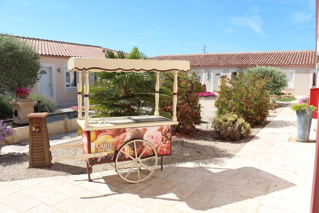Hotel Et Residence De La Transhumance Saint-Martin-de-Crau Luaran gambar
